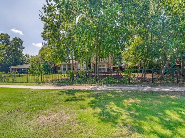 $3,000 | 6009 Glen Abbey Court, Garland, TX 75044