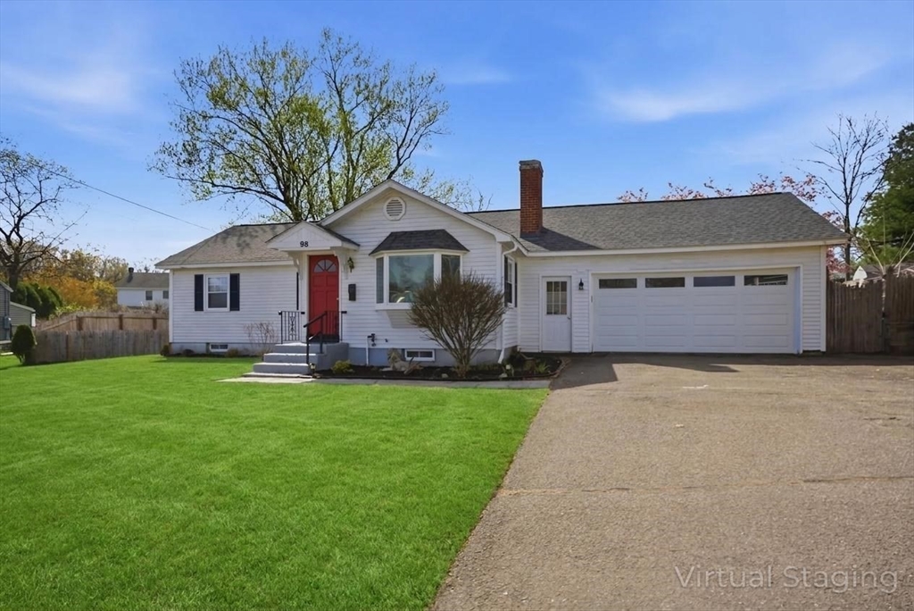 98 Greenpoint Circle Chicopee, MA 01020 - Photo 3 of 41