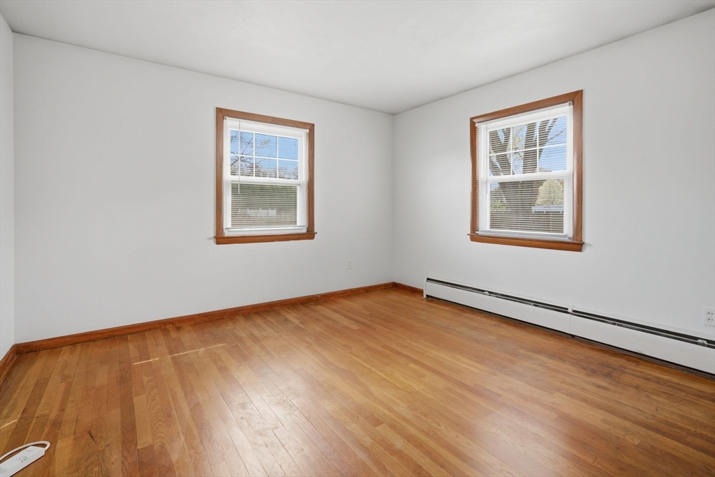 98 Greenpoint Circle Chicopee, MA 01020 - Photo 32 of 41