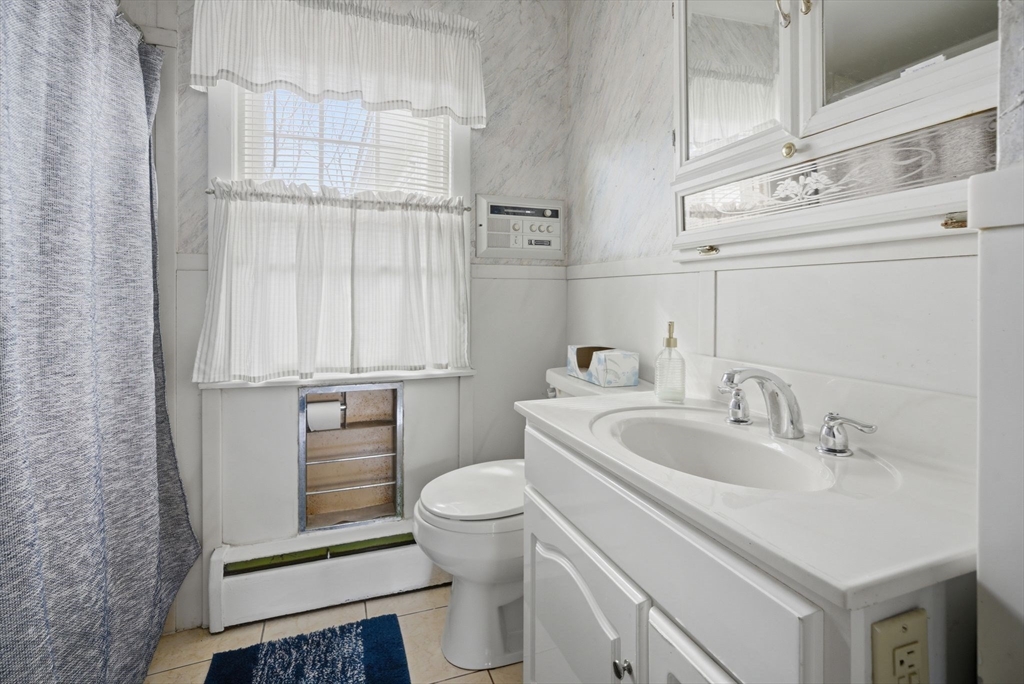 98 Greenpoint Circle Chicopee, MA 01020 - Photo 35 of 41