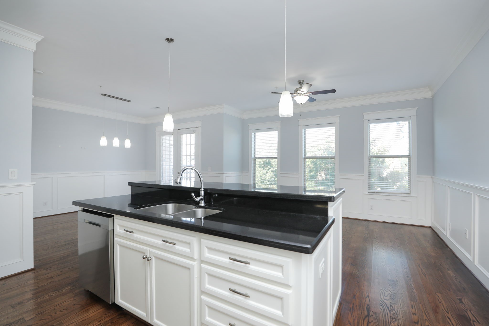 2802 Morrison Street, Unit 201 Houston, TX 77009 - Photo 19 of 50 a granite counter a sink and a window