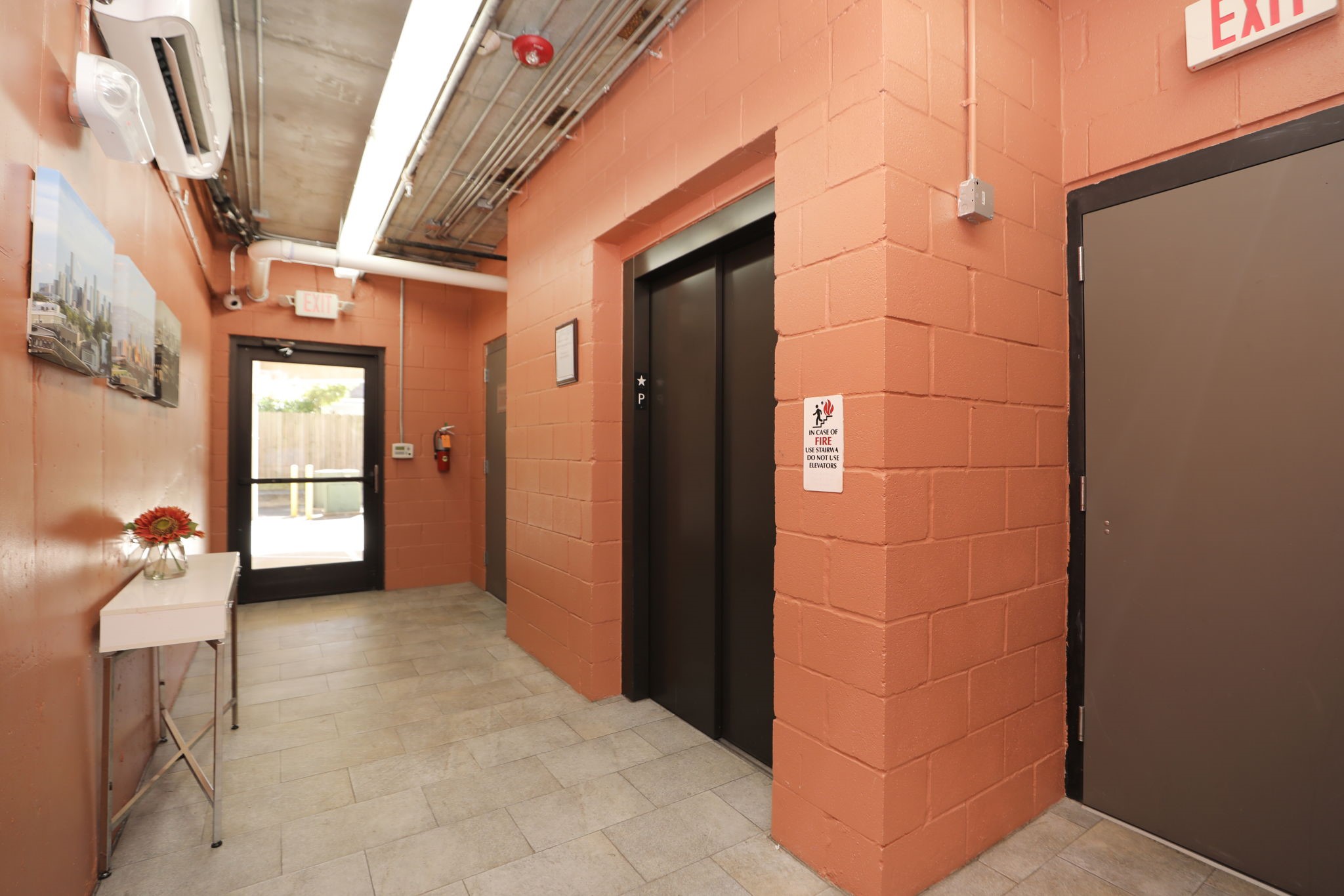 2802 Morrison Street, Unit 201 Houston, TX 77009 - Photo 46 of 50 a view of an entryway with a livingroom