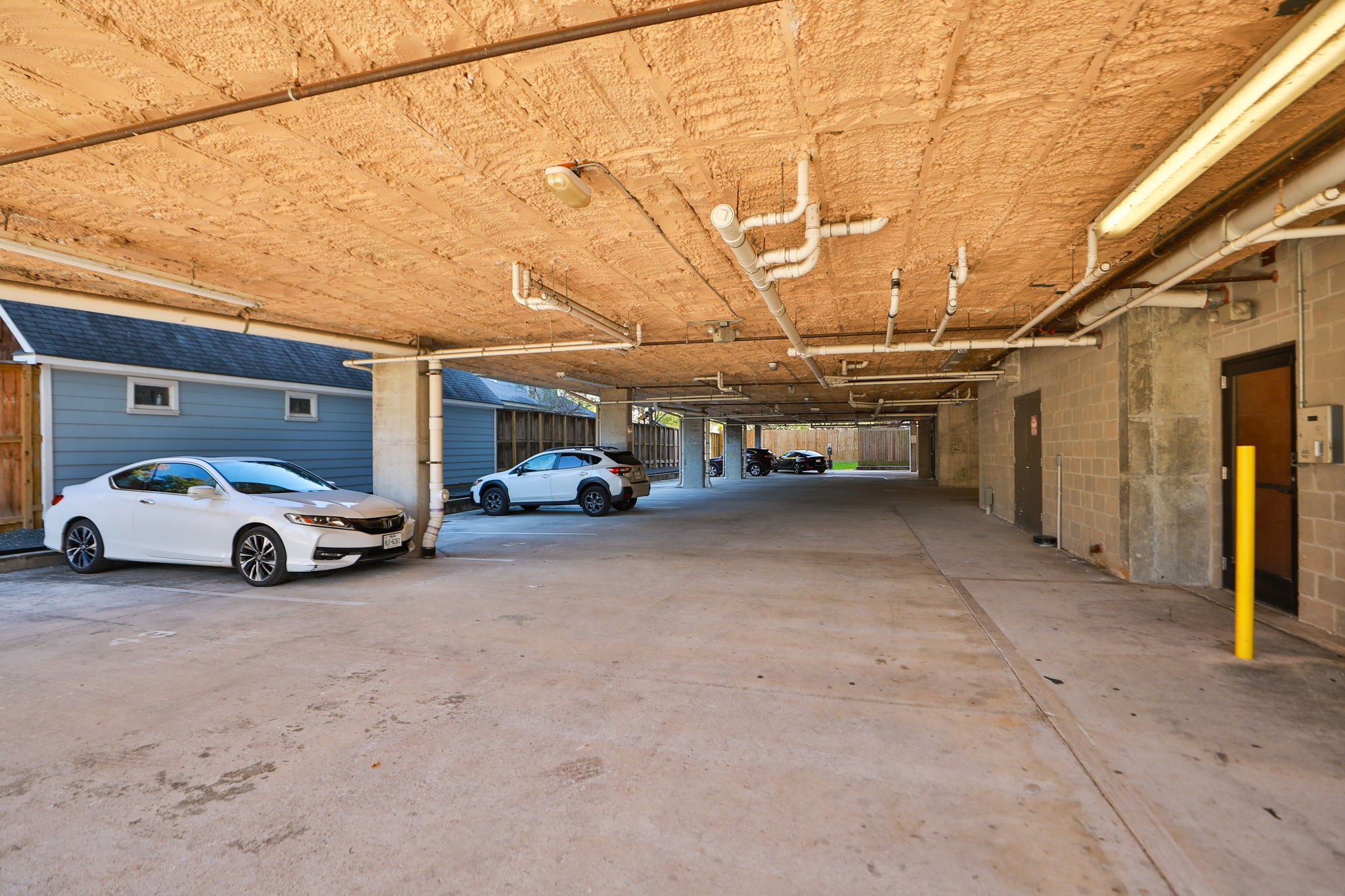 2802 Morrison Street, Unit 201 Houston, TX 77009 - Photo 47 of 50 a view of parking area