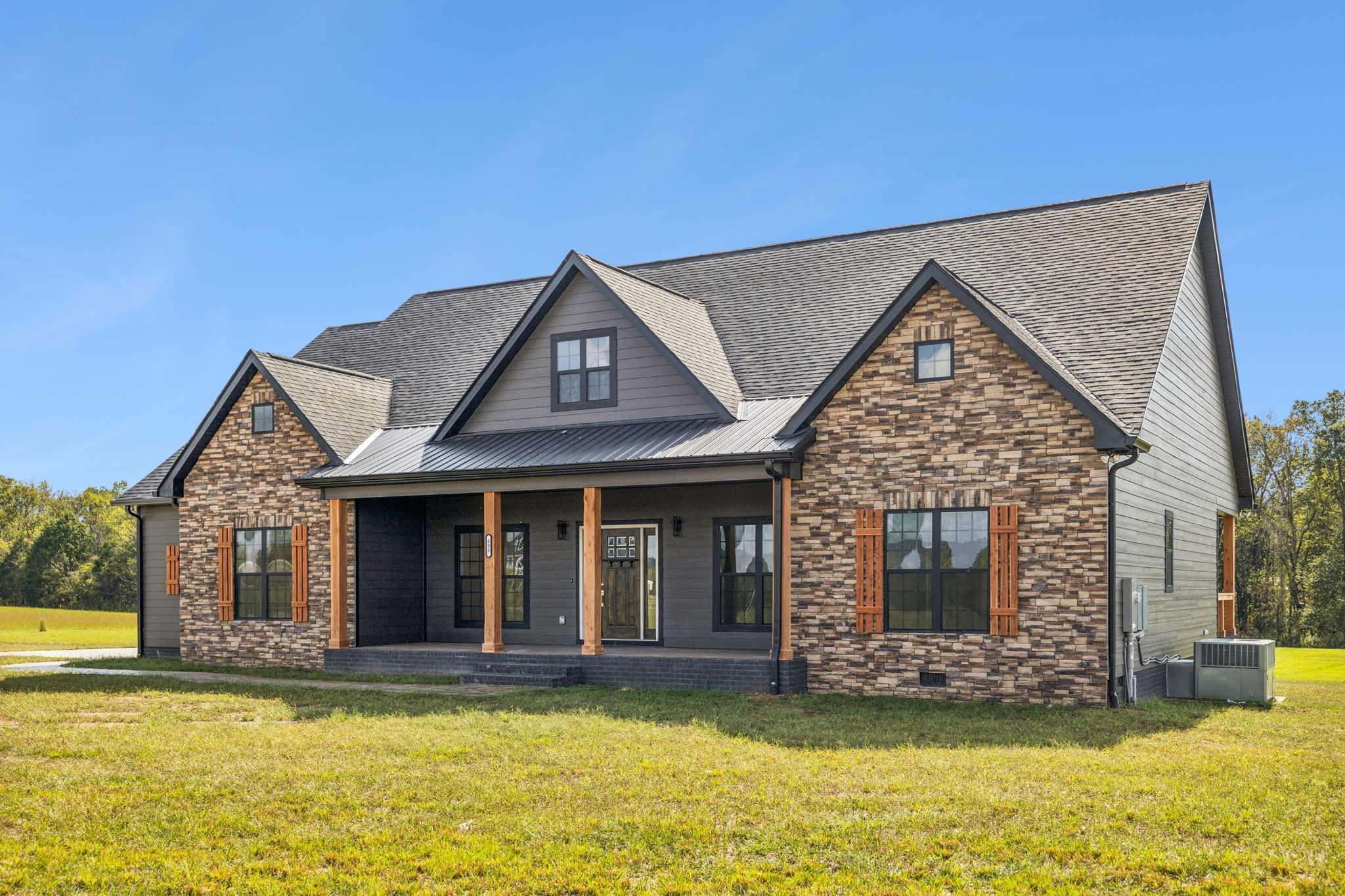 533 Suzanne Way Bethpage, TN 37022 - Photo 3 of 66