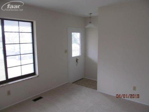 5363 Lennon Road Swartz Creek, MI 48473 - Photo 20 of 34 20349556-19.JPG