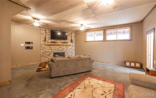 $875,000 | 1020 County Road 532, Jackson, MO 63755