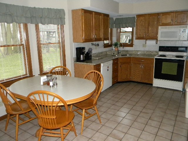 113 Southfield Road Winona Lake, IN 46590 - Photo 3 of 29 Gallery Image 3