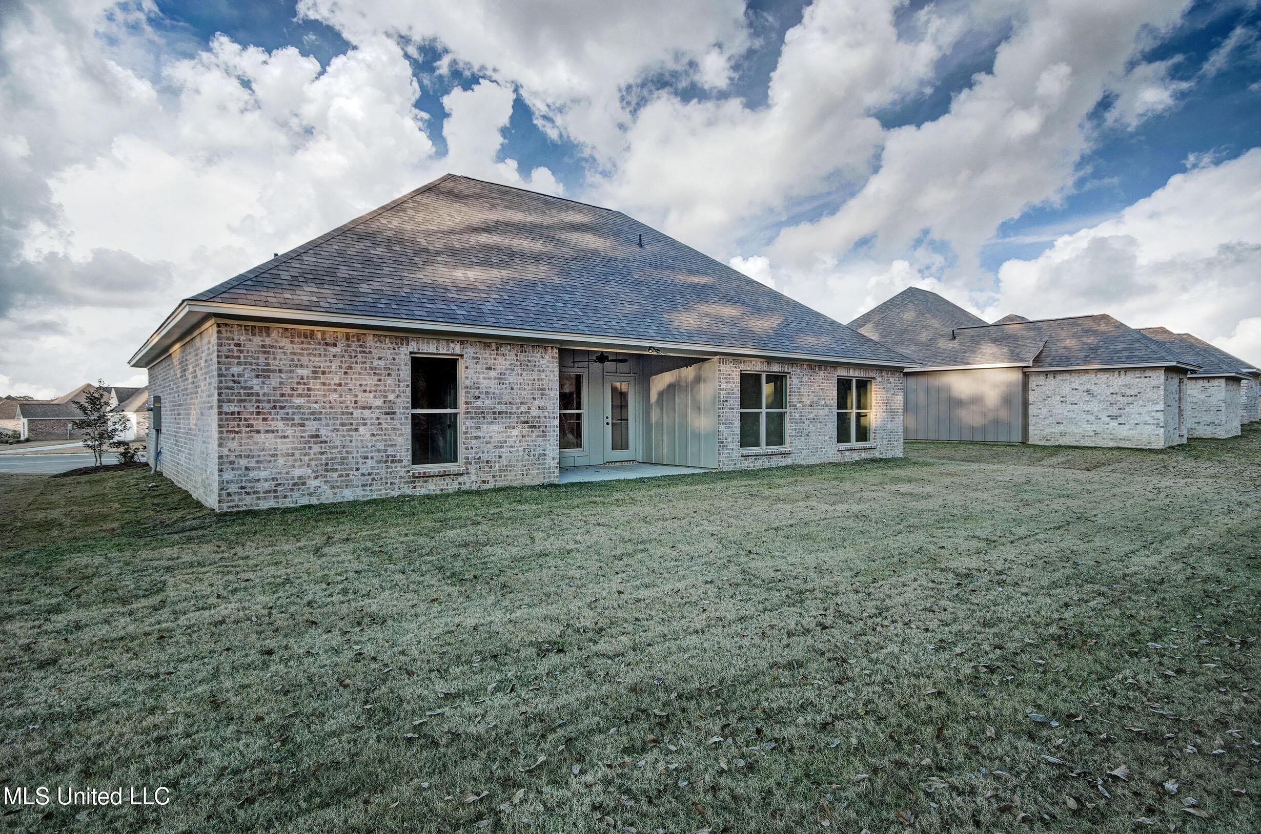 341 Willow Way Canton, MS 39046 - Photo 6 of 38 IMGP6846_7_8