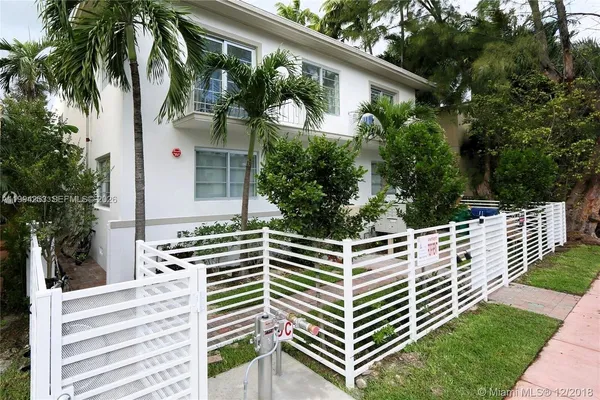 $1,900 | 1560 Meridian Avenue, Unit 103, Miami Beach, FL 33139