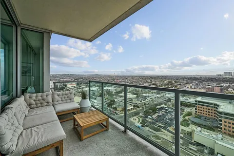 $515,000 | 300 Bowie Street, Unit 2706, Austin, TX 78703