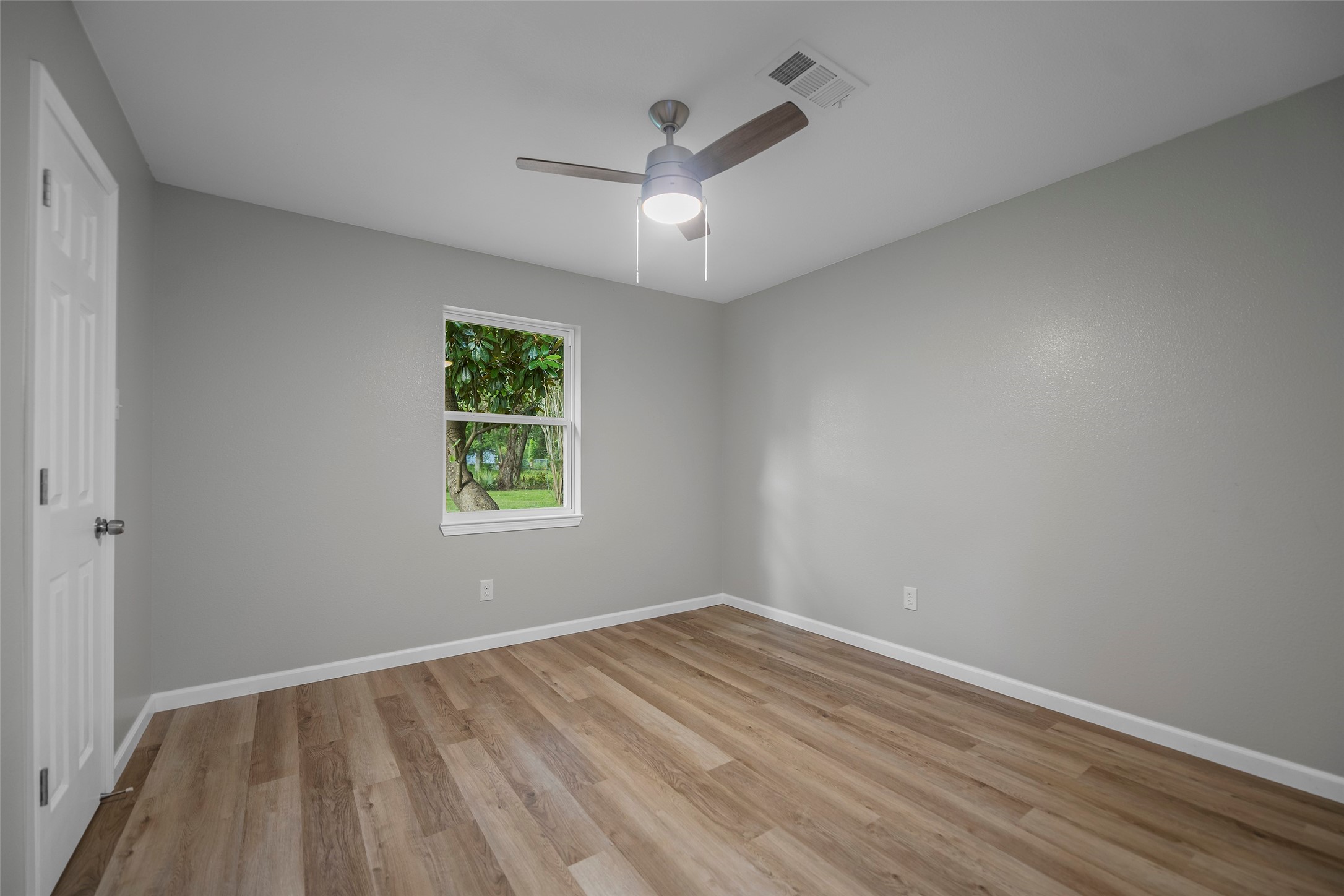 12006 Unison Road Houston, TX 77044 - Photo 3 of 26