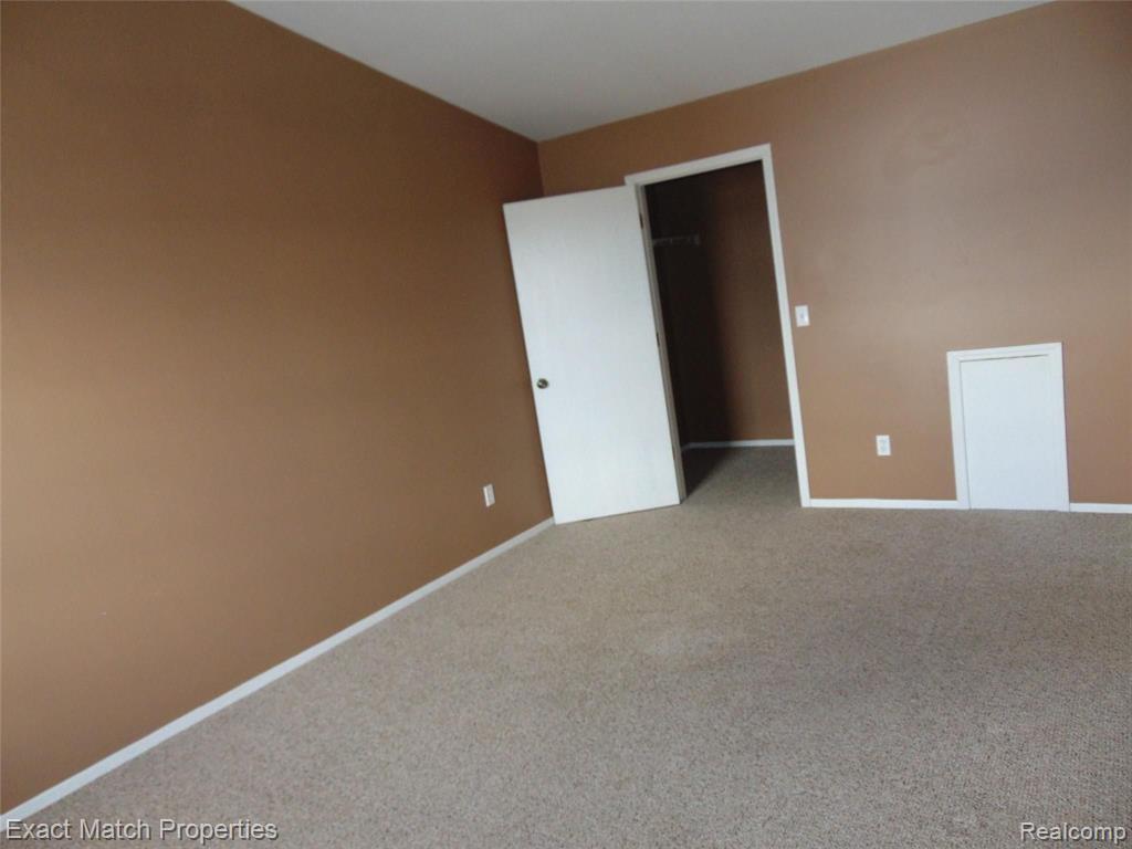 3152 High Pointe Ridge Road Lake Orion, MI 48359 - Photo 19 of 24
