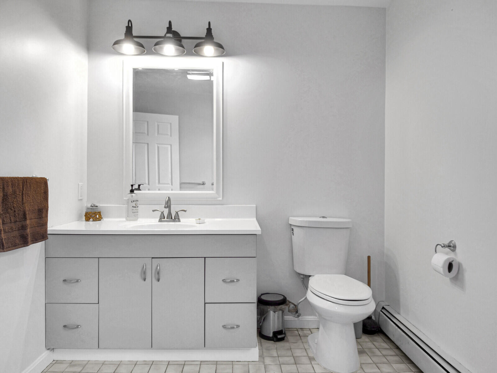 667 Neck Road China, ME 04358 - Photo 32 of 50 Upstairs Bath
