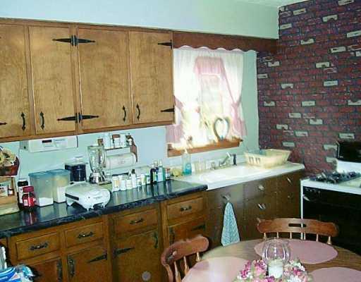 107 Blythe Road Charleroi, PA 15022 - Photo 3 of 5 Kitchen.