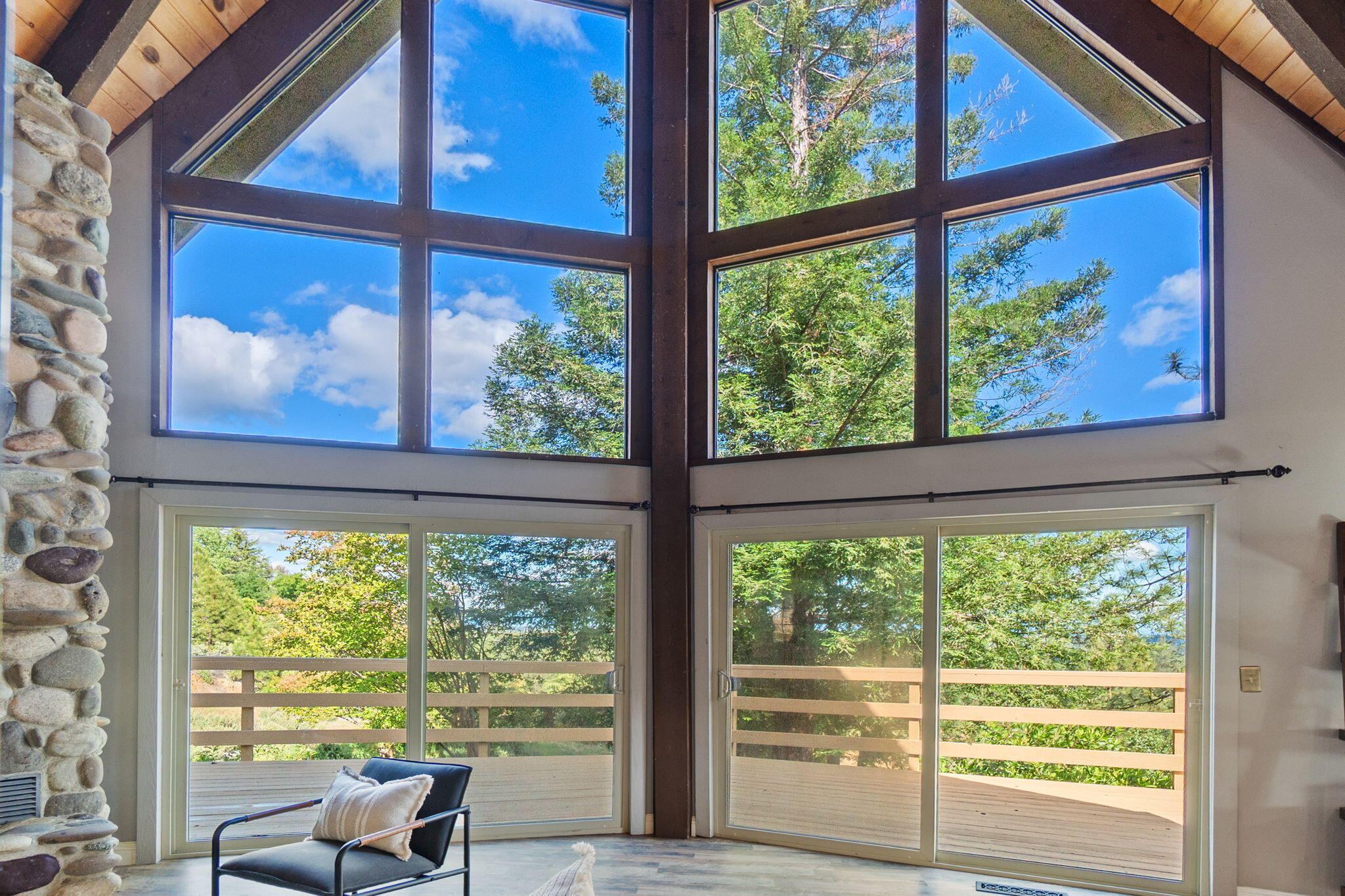 15754 Rock Creek Road Redding, CA 96001 - Photo 20 of 64 11-web-or-mls-BiggerFlow Real Estate Med