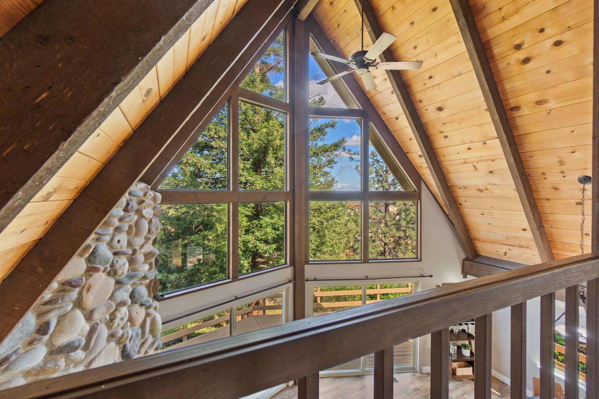 15754 Rock Creek Road Redding, CA 96001 - Photo 25 of 64 21-web-or-mls-BiggerFlow Real Estate Med