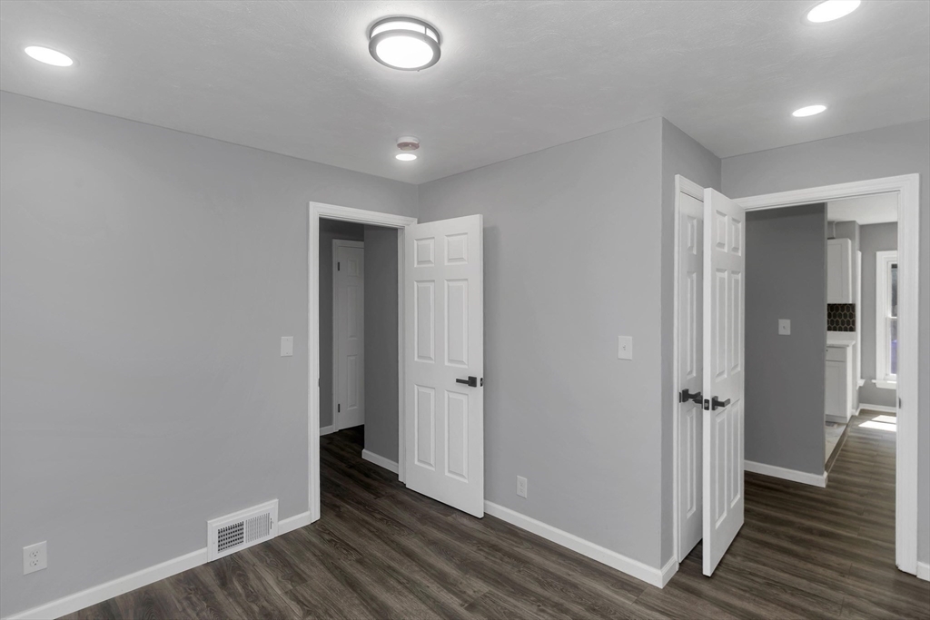 1988 Wilbraham Road Springfield, MA 01129 - Photo 15 of 39