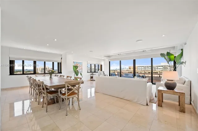 $3,350,000 | 251 Crandon Boulevard, Unit 806, Key Biscayne, FL 33149