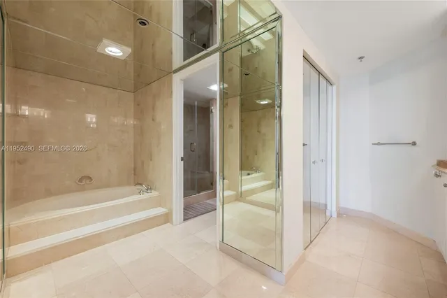 $3,350,000 | 251 Crandon Boulevard, Unit 806, Key Biscayne, FL 33149