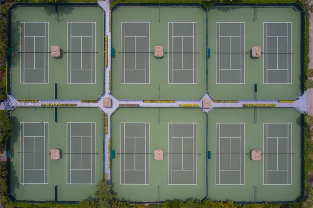 $3,350,000 | 251 Crandon Boulevard, Unit 806, Key Biscayne, FL 33149