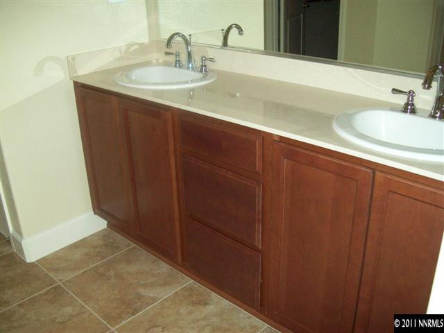 1390 Winterchase Way, Unit 6710 Reno, NV 89523 - Photo 7 of 9 Photo 7
