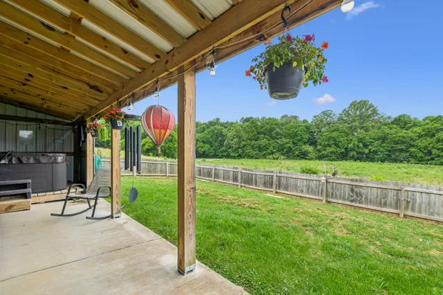$549,000 | 6658 Dug Hollow Road, Bradyville, TN 37026