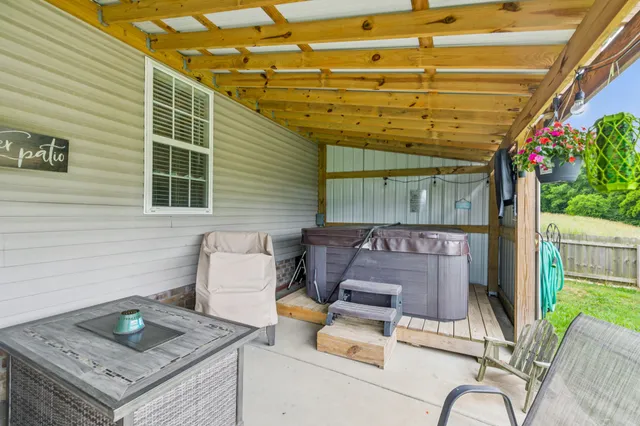 $549,000 | 6658 Dug Hollow Road, Bradyville, TN 37026