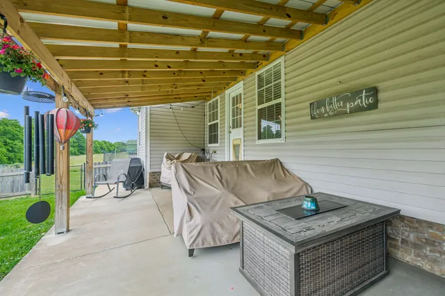 $549,000 | 6658 Dug Hollow Road, Bradyville, TN 37026