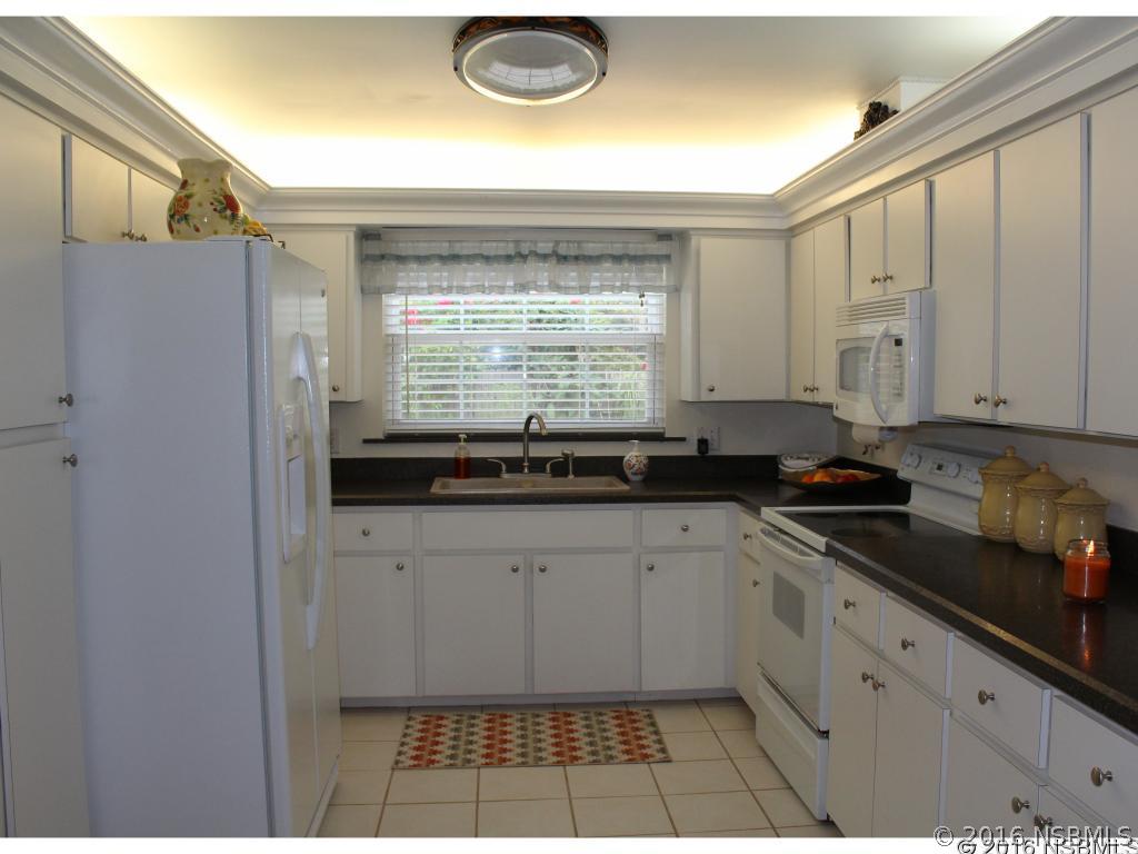 231 Hubbell Street Edgewater, FL 32132 - Photo 12 of 24 Gallery Image 12