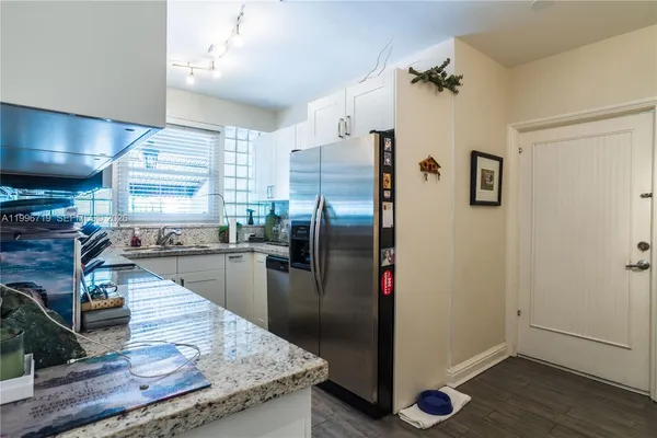 $4,200 | 1921 Southwest 18th Avenue, Unit 1921, Miami, FL 33145