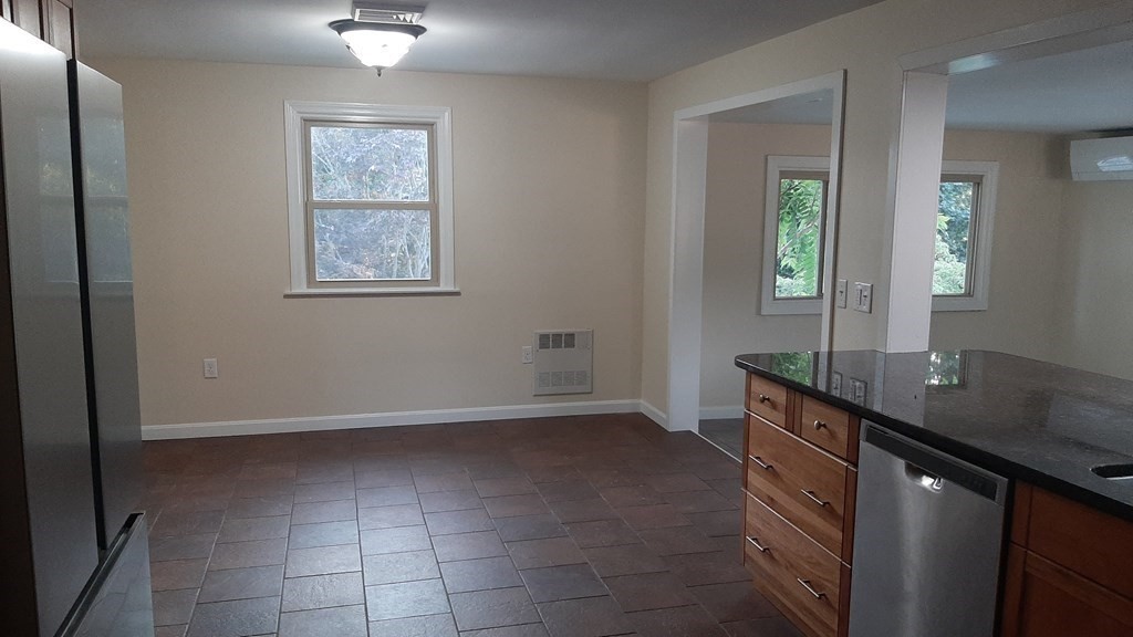124 River Road Lowell, MA 01852 - Photo 6 of 27 Gallery Image 6