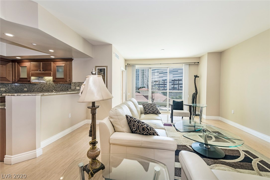 2777 Paradise Road, Unit 502 Las Vegas, NV 89109 - Photo 3 of 17