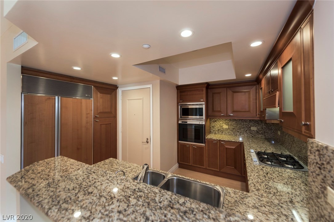 2777 Paradise Road, Unit 502 Las Vegas, NV 89109 - Photo 4 of 17