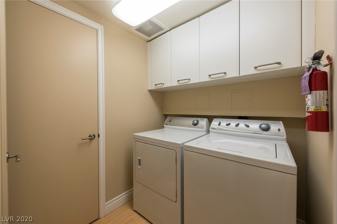 2777 Paradise Road, Unit 502 Las Vegas, NV 89109 - Photo 10 of 17