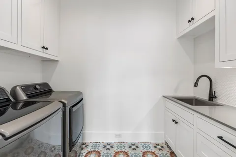 $1,649,000 | 1825 Arlington Street, Houston, TX 77008