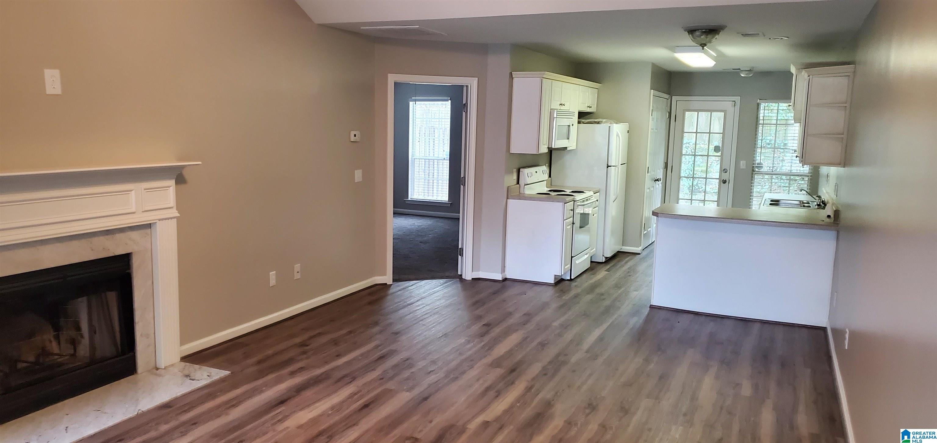 208 Rocky Ridge Drive Helena, AL 35080 - Photo 4 of 28 Gallery Image 4