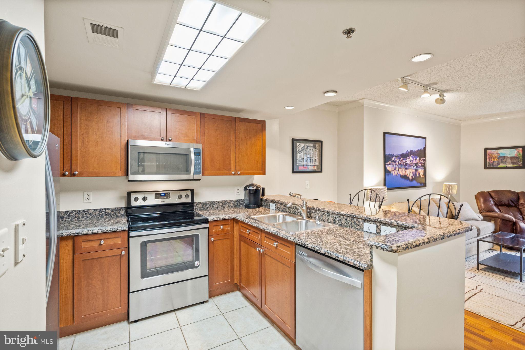 777 7th Street Northwest, Unit 919 Washington, DC 20001 - Photo 18 of 31