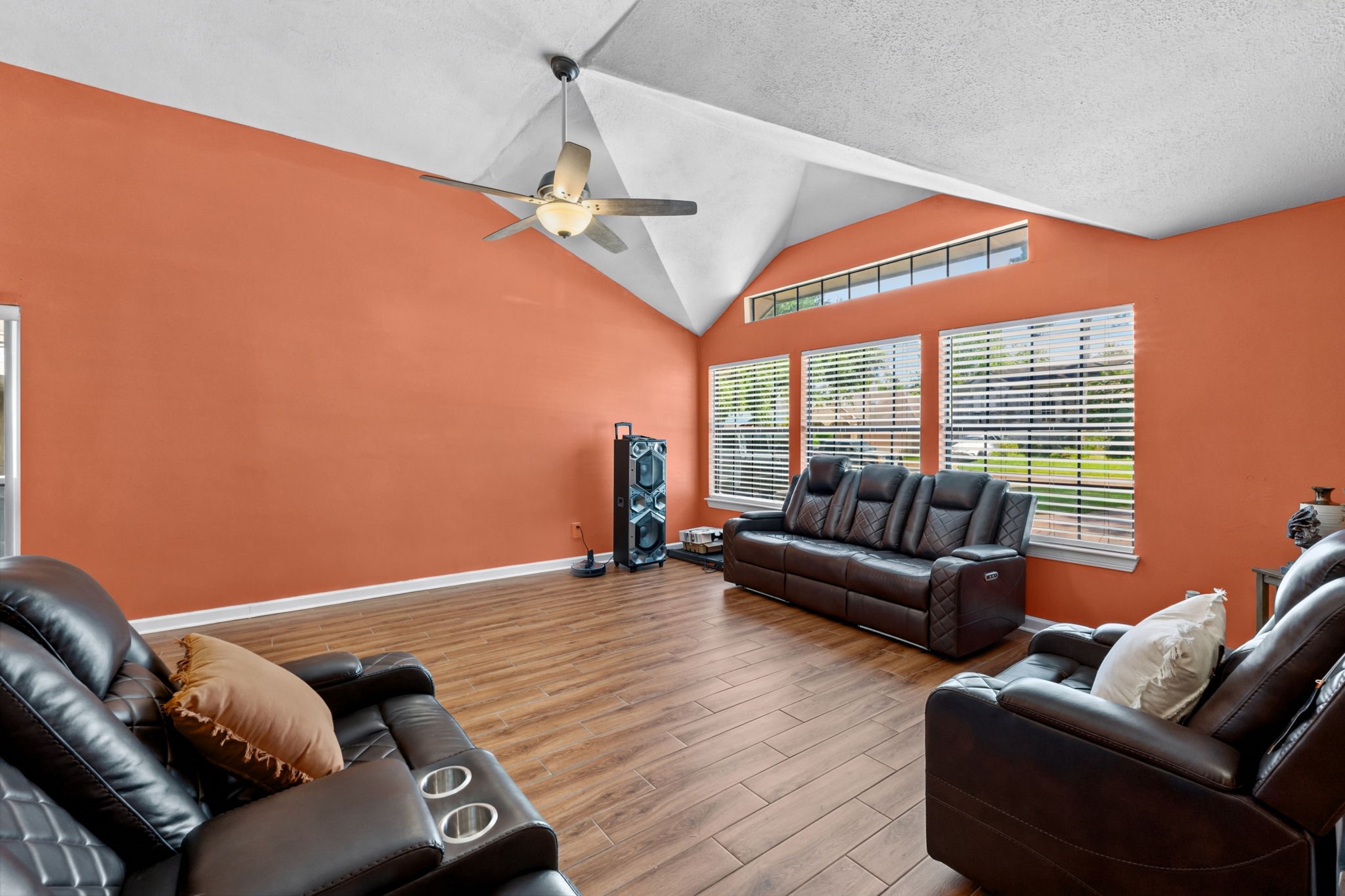 3635 Beckett Ridge Drive Humble, TX 77396 - Photo 3 of 29 Den/Living Area
