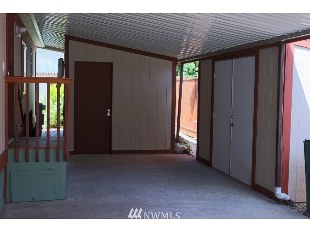 2500 South 370th Street, Unit 12 Federal Way, WA 98003 - Photo 37 of 40 a view interior of a house