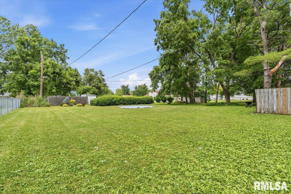 2141 East Watch Avenue Springfield, IL 62702 - Photo 32 of 36