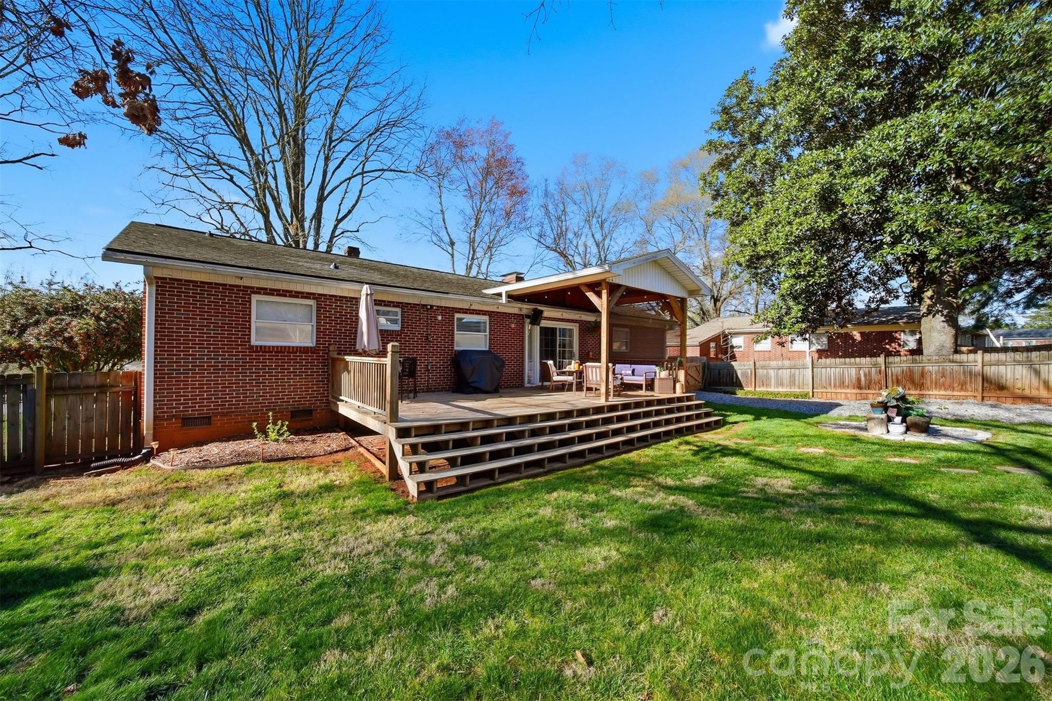 904 15th Street Northwest Conover, NC 28613 - Photo 5 of 29