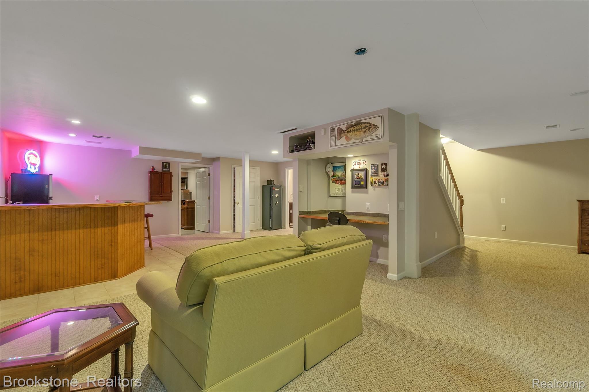 910 Indianpipe Road Lake Orion, MI 48360 - Photo 35 of 53 39-910 Indianpipe Rd-WindowStill-Re.jpg