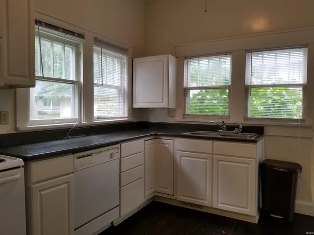 $725,000 | 403 North Dunn Street, Bloomington, IN 47408