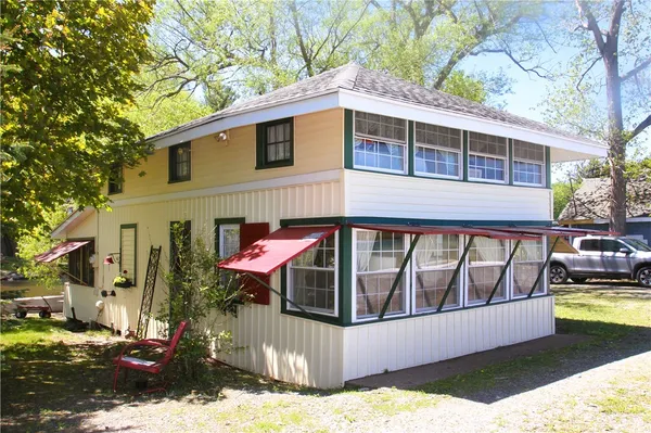 $249,999 | 13202 Park Road, Carlton, NY 14571