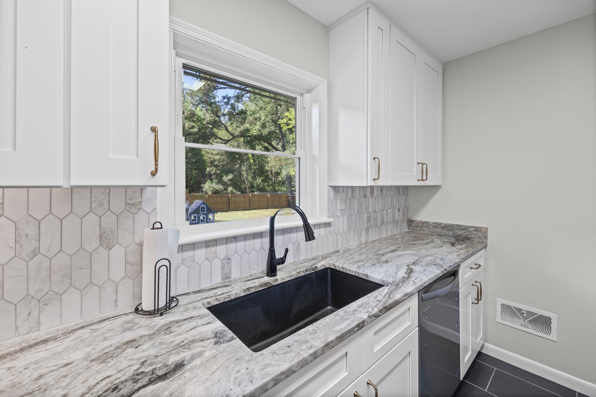 7205 Andrews Road Bartlett, TN 38135 - Photo 6 of 27 Gallery Image 6
