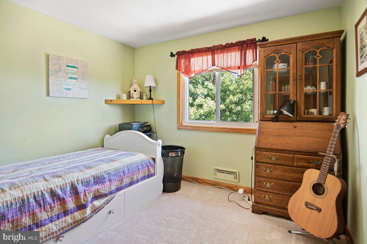 704 East Evesham Road Glendora, NJ 08029 - Photo 11 of 24 Bedroom #3