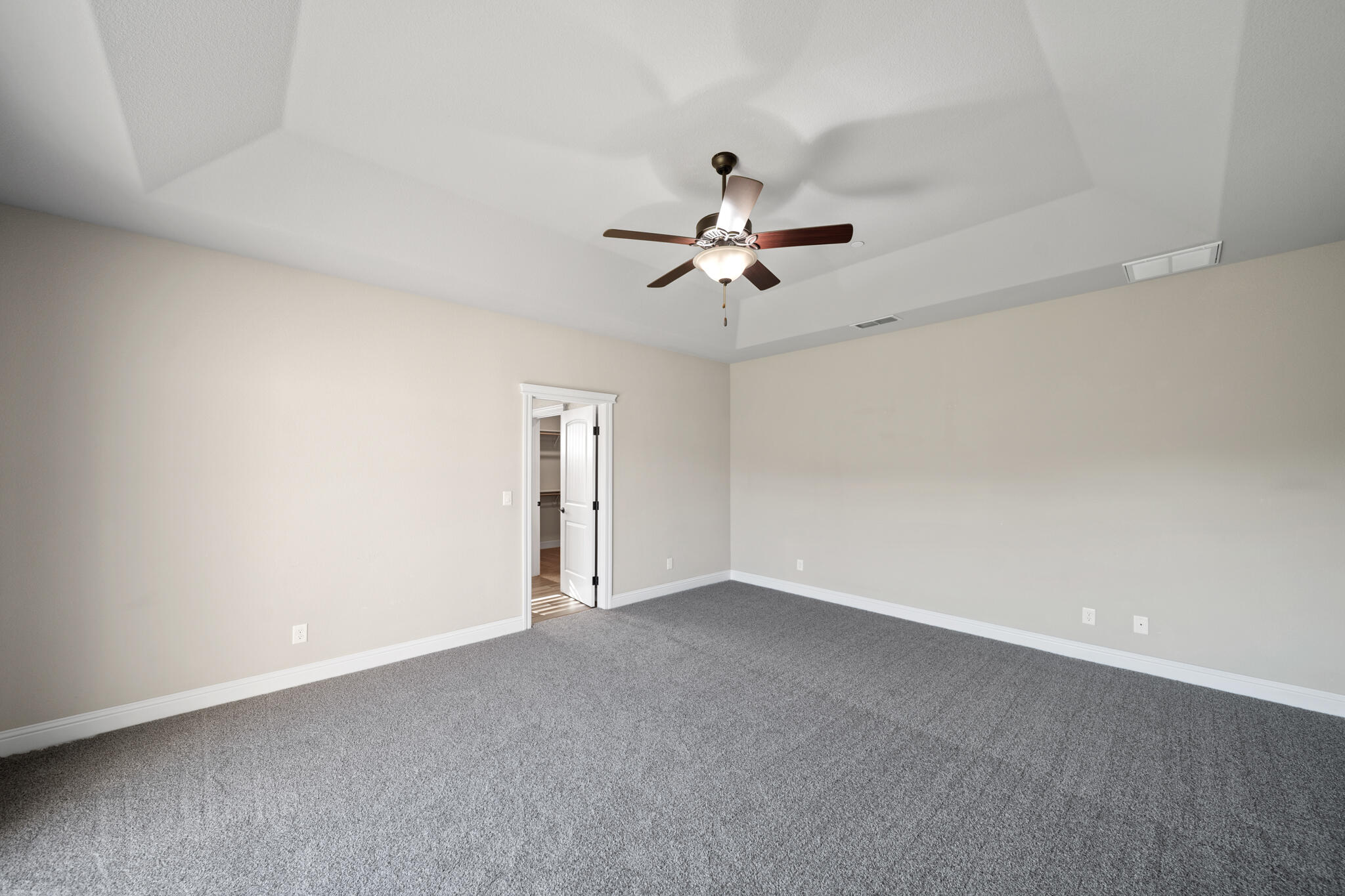 3375 Karuk Avenue Redding, CA 96002 - Photo 22 of 41 a view of an empty room