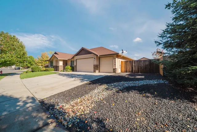 a house view with a outdoor space