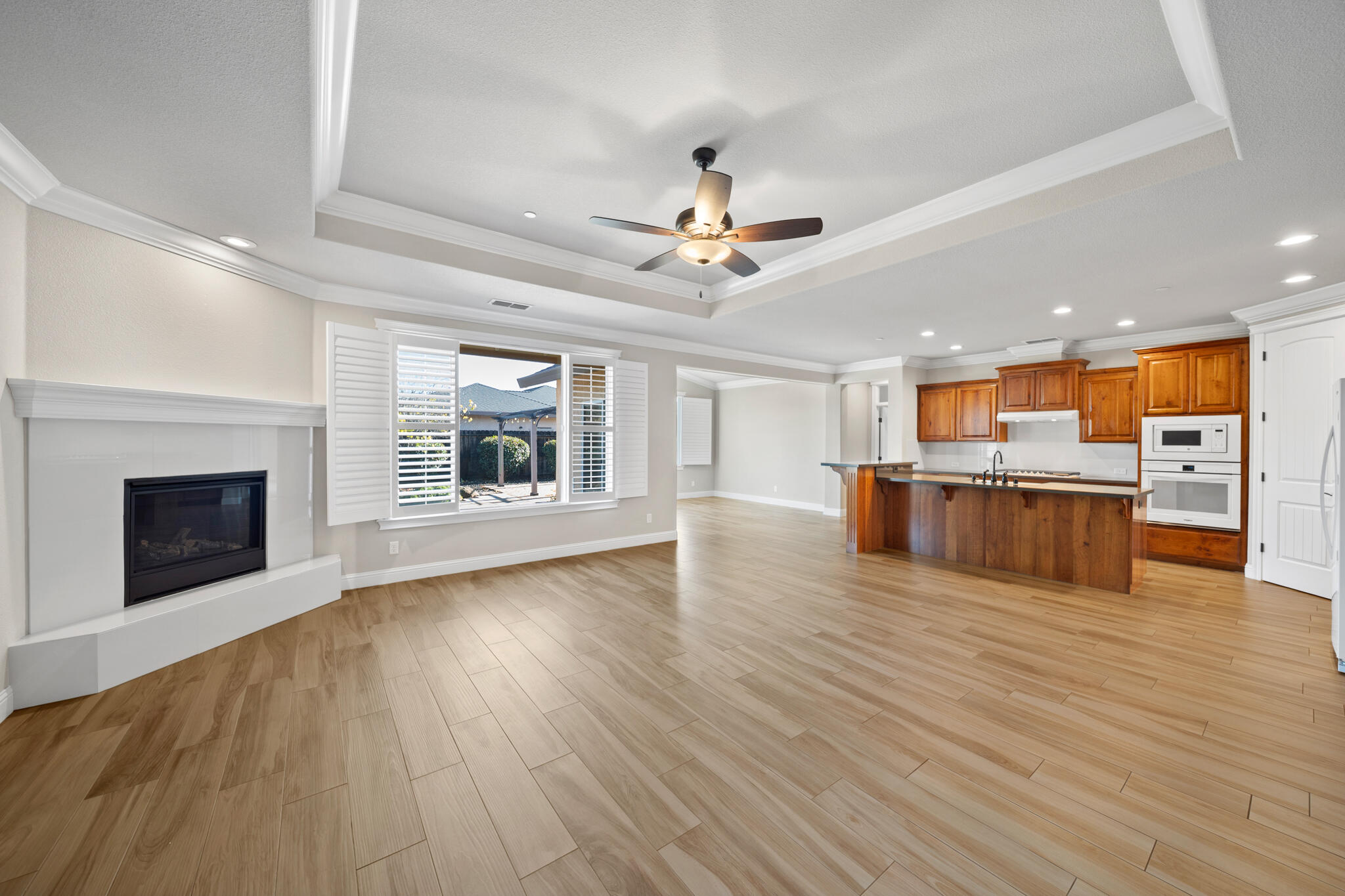 3375 Karuk Avenue Redding, CA 96002 - Photo 4 of 41 a view of kitchen and hall with wooden floor