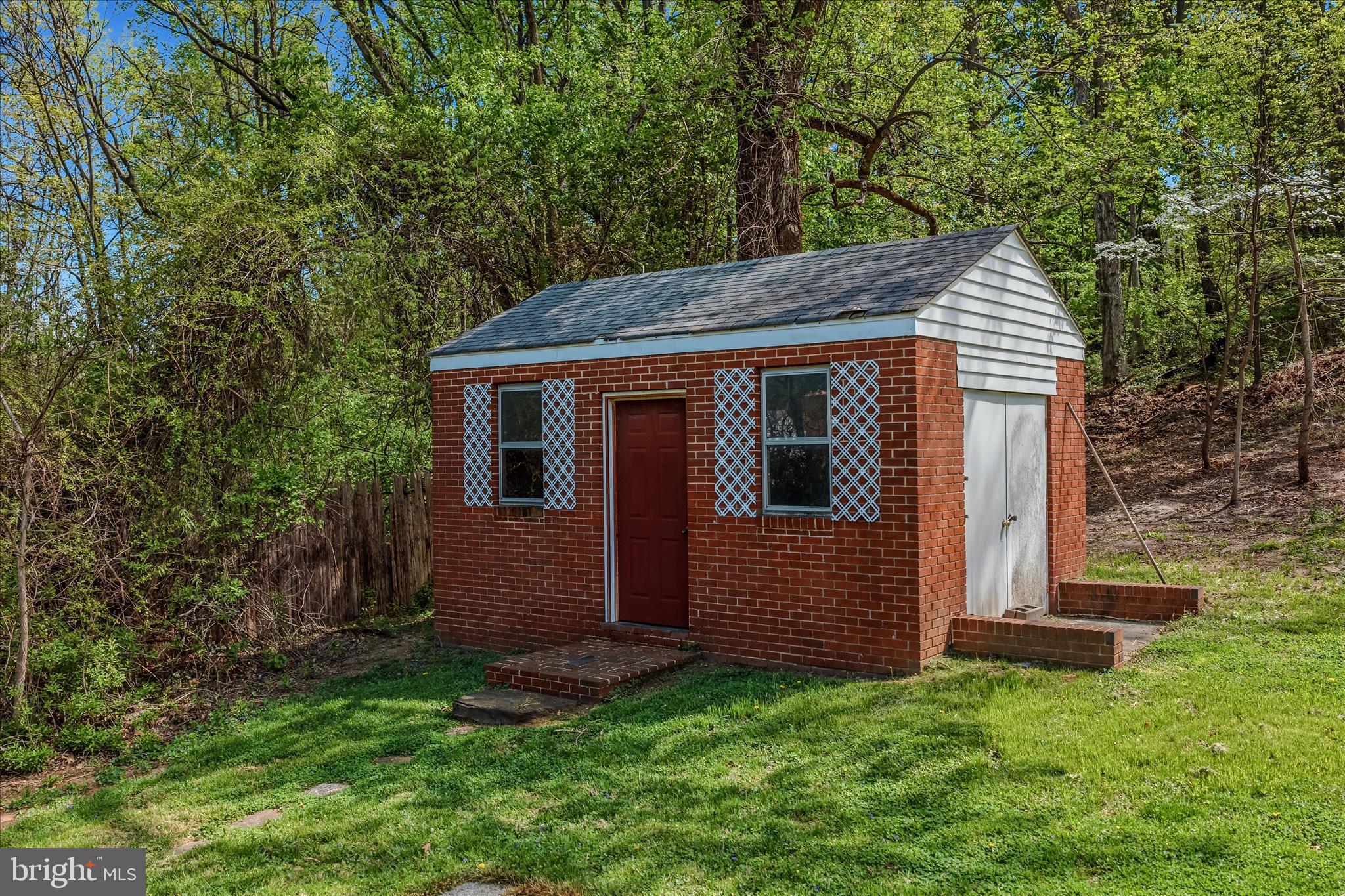 930 Chestnut Hill Road Harpers Ferry, WV 25425 - Photo 3 of 12 Shed